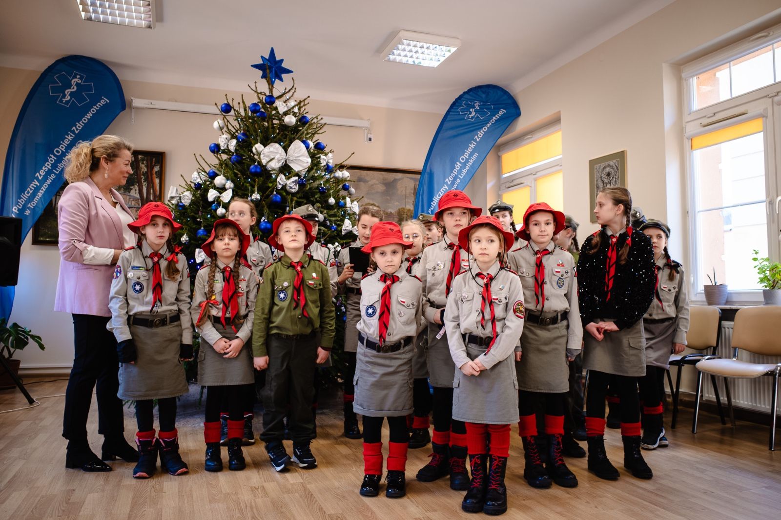  Betlejemskie Światło Pokoju 2025 w naszym Szpitalu.
Do naszego Szpitala dotarło Betlejemskie Św...