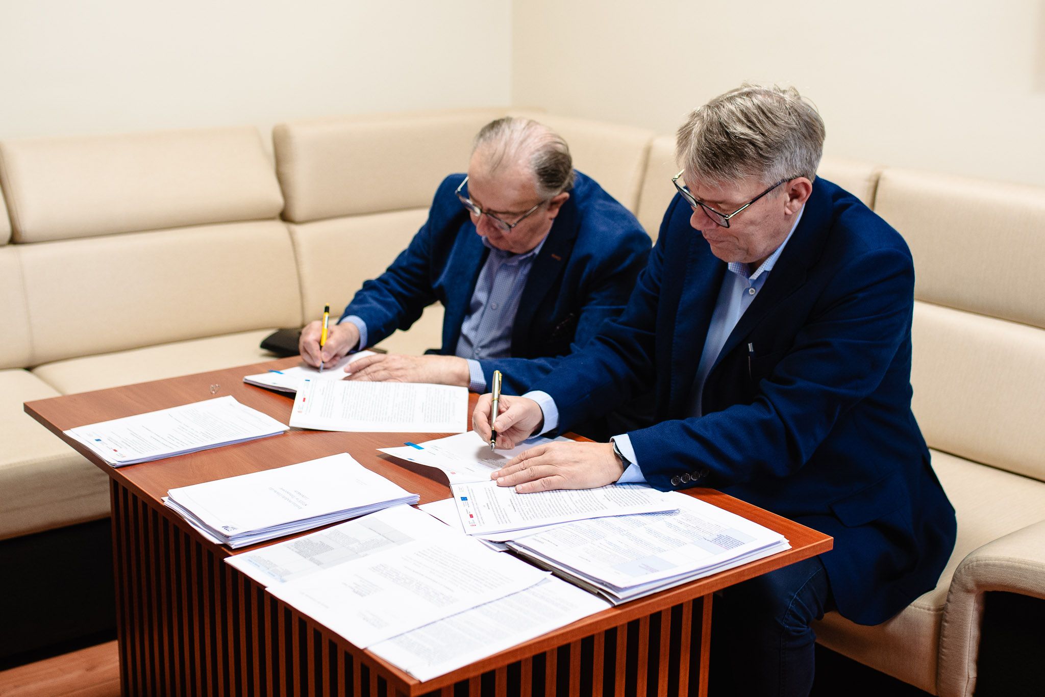 
 Rusza kolejna ważna inwestycja dla naszego szpitala!
Dziś podpisaliśmy umowę z firmą BUDIMAK ...